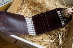 HoldFast Tag Wallet 3/4```