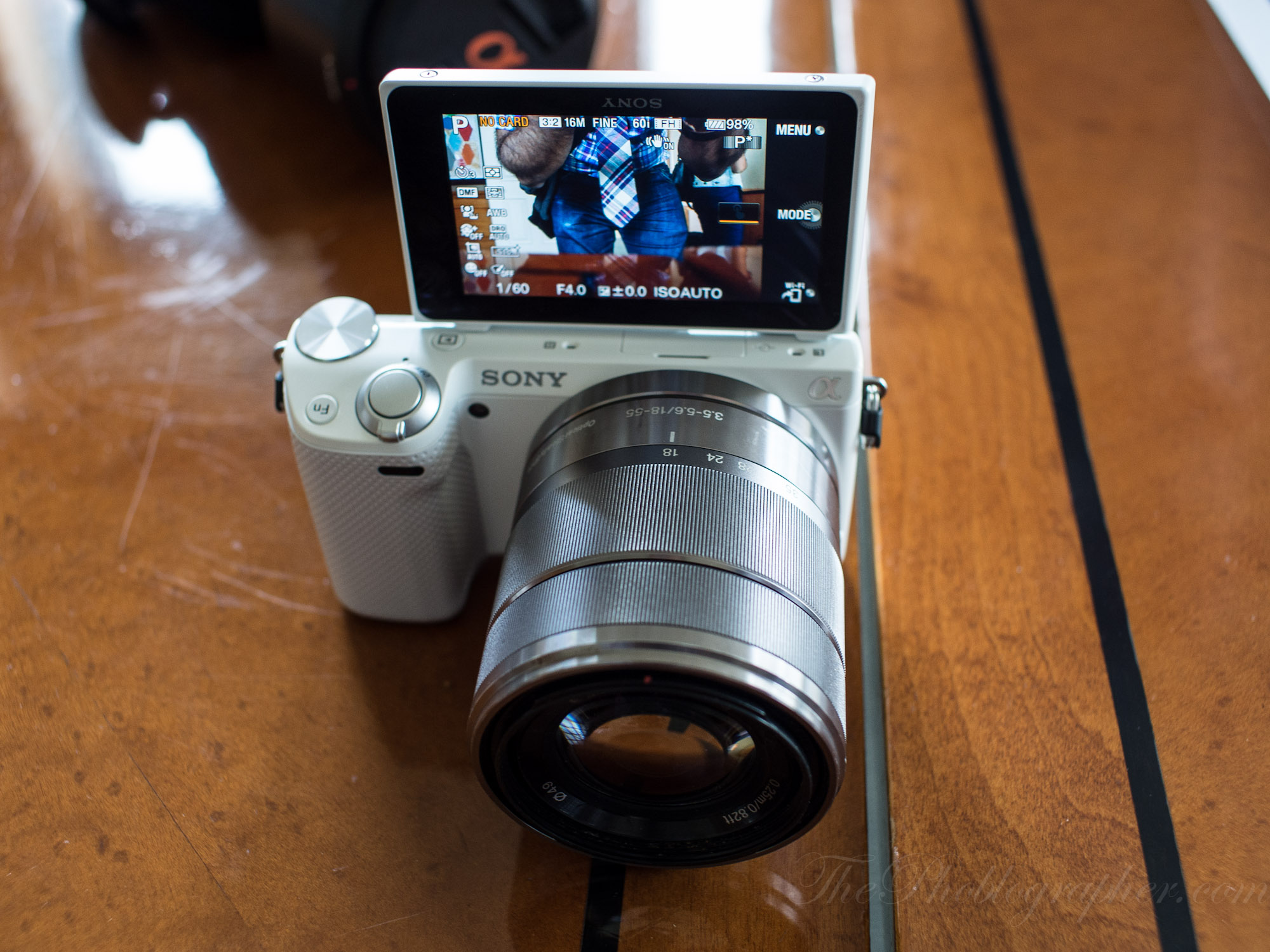First Impressions: Sony NEX 5r - The Phoblographer