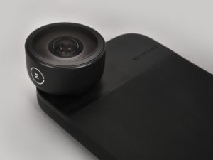 Moment Superfish Lens Captures Widest Possible Photos With Your Smartphone
