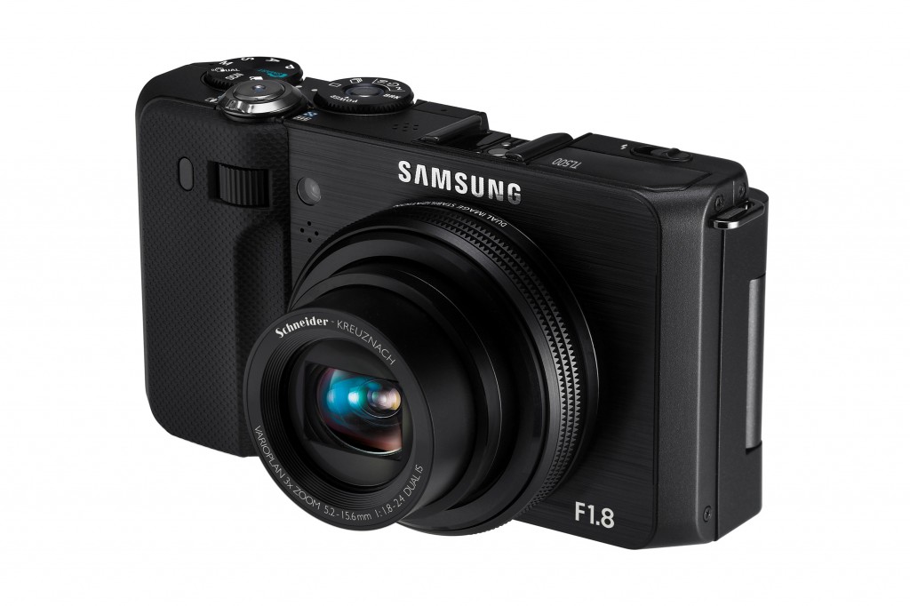 Old Digital Compact Cameras Could Sell for 20x Their Worth