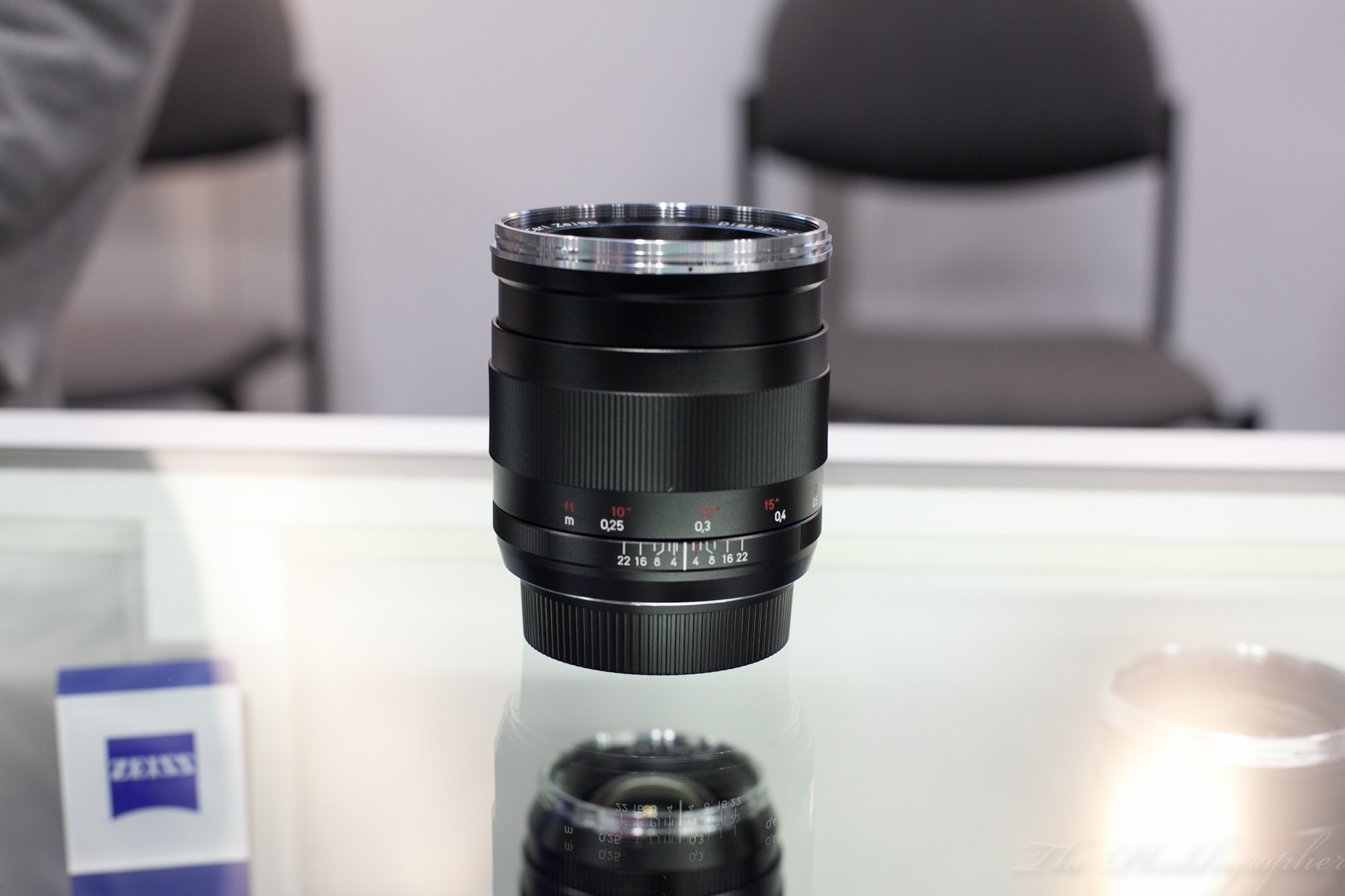 Hands On: Zeiss 25mm f2 for Canon EF