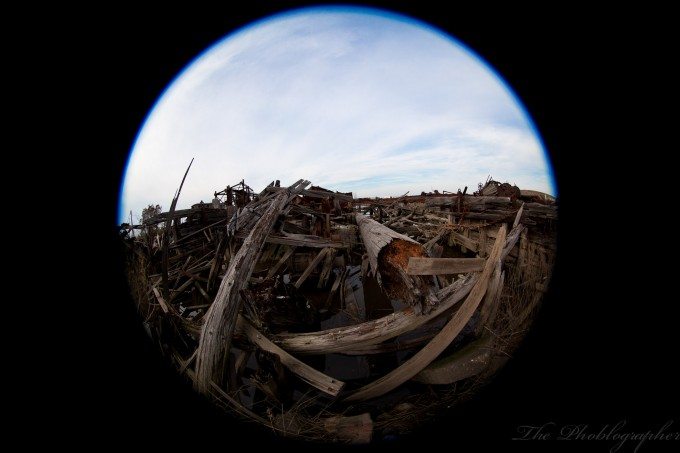 Chris Gampat The Phoblographer Canon 8-15mm tugboat graveyard (13 of 29)