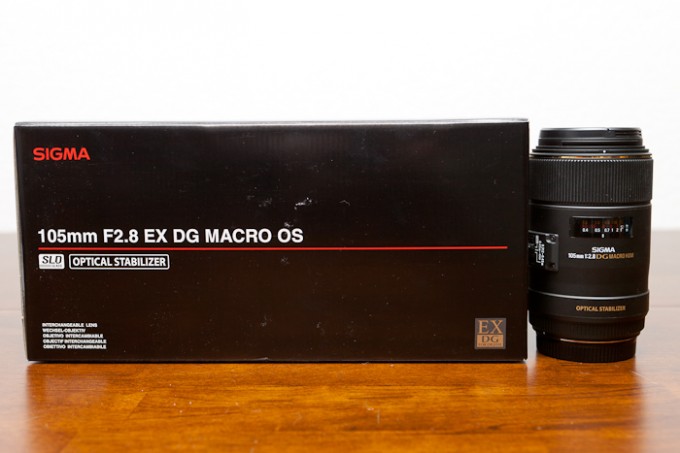 Sigma 105mm f/2.8 Macro