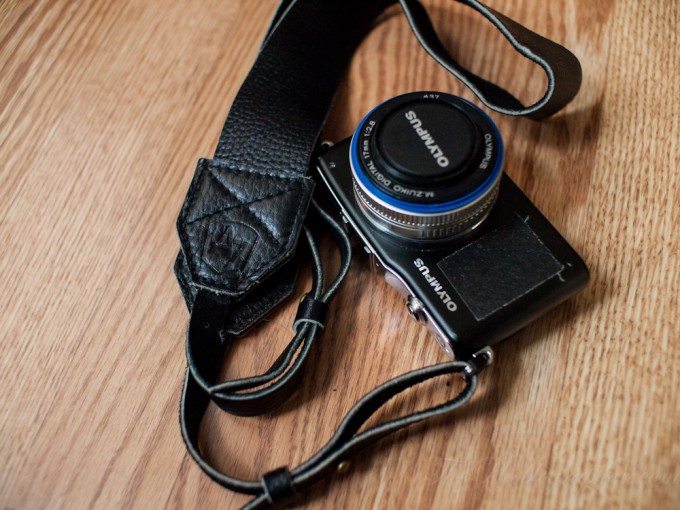 Chris Gampat The Phoblographer Apartment No 7 camera strap black leather (1 of 9)