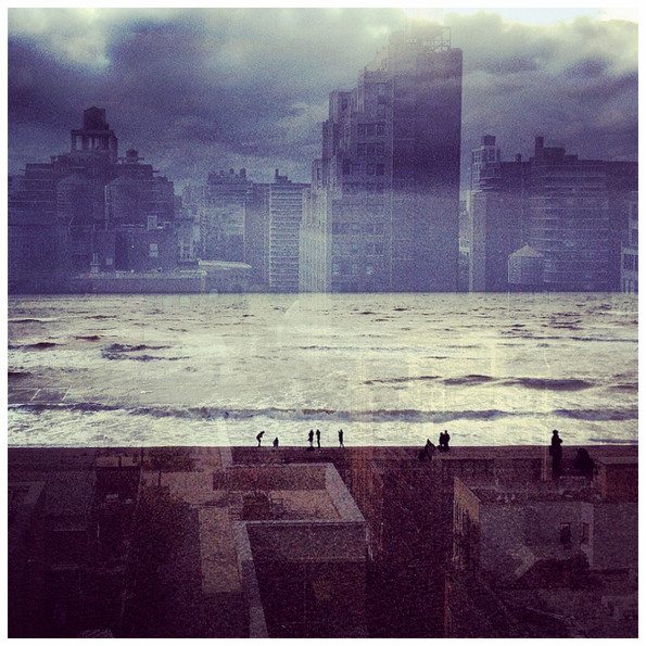 Daniella Zalcman's New York and London Juxtaposition Photos (11 of 13)