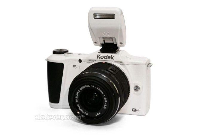 Kodak-S1-mirrorless-interchangeable-lens-camera-4