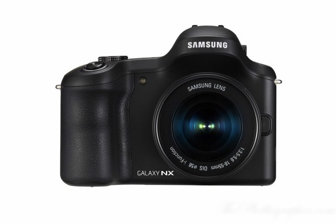Chris Gampat The Phoblographer Samsung Galaxy NX Camera product photos (1 of 8)
