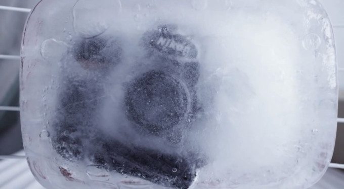 Nikon-D3s-frozen