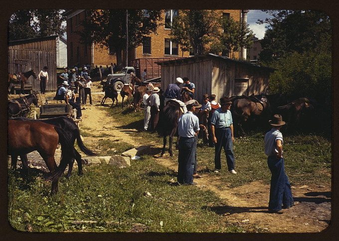 Mountaineers and farmers trading mules and horses on "Jockey St.," near the Court House, Campton, Wolfe County, Ky.