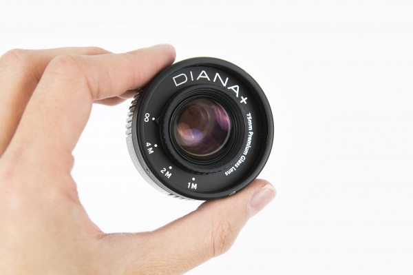 diana-lens-for-slrs-500a_600.0000001386220569