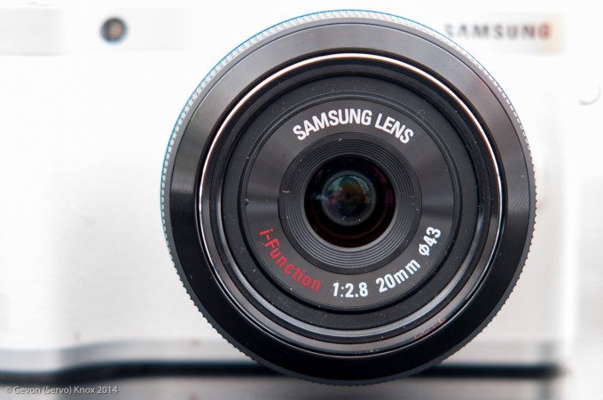Samsung 20mm NX Pancake lens gservo-0008140215