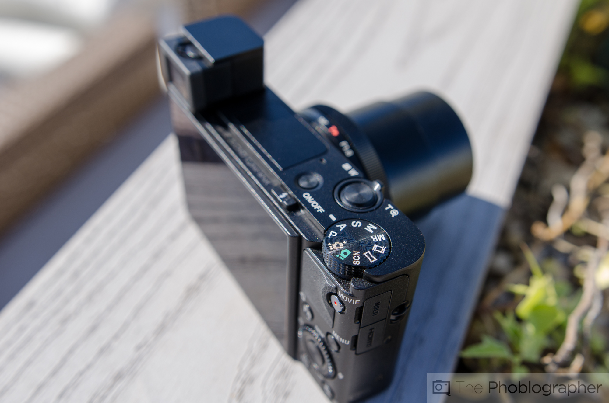 Kevin-Lee The Phoblographer Sony RX100 Mark III Product Images (7 of 9)