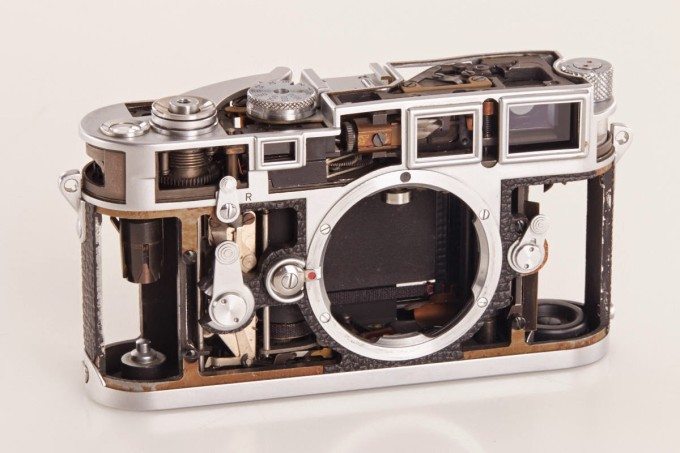 Leica M3 Cutaway (1)