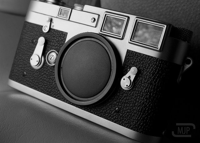 Leica-M3-Viewfinder-Angle