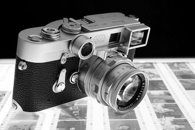 Leica-M3-with-Dual-Range-Summicron