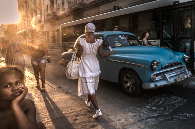 STREET_03_Mariagrazia_Beruffi_Suspended_Cuba