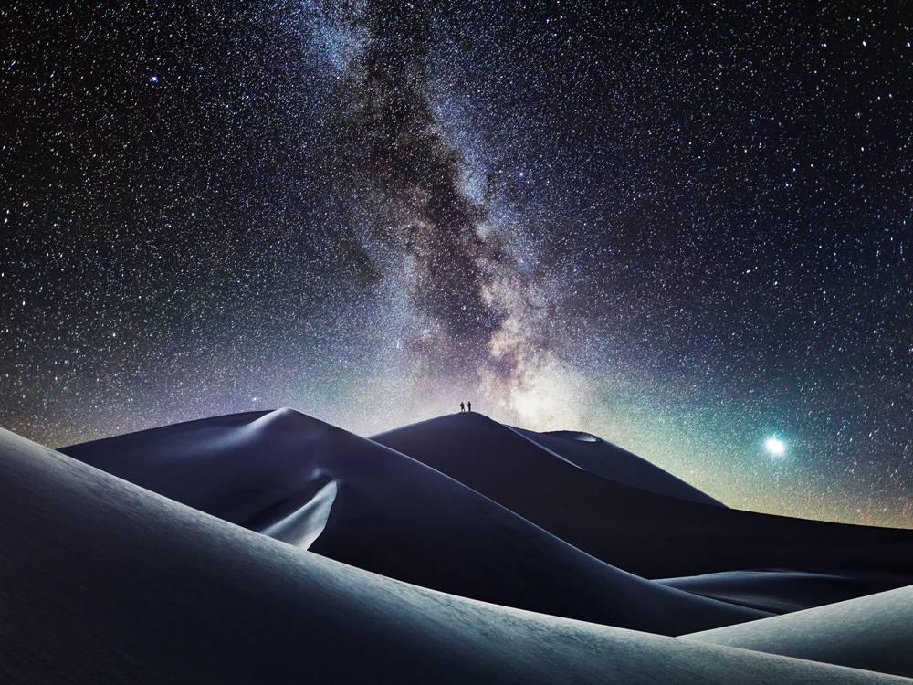 Milky Way Mesquite sanddunes death valley national park night photography galaxy stars