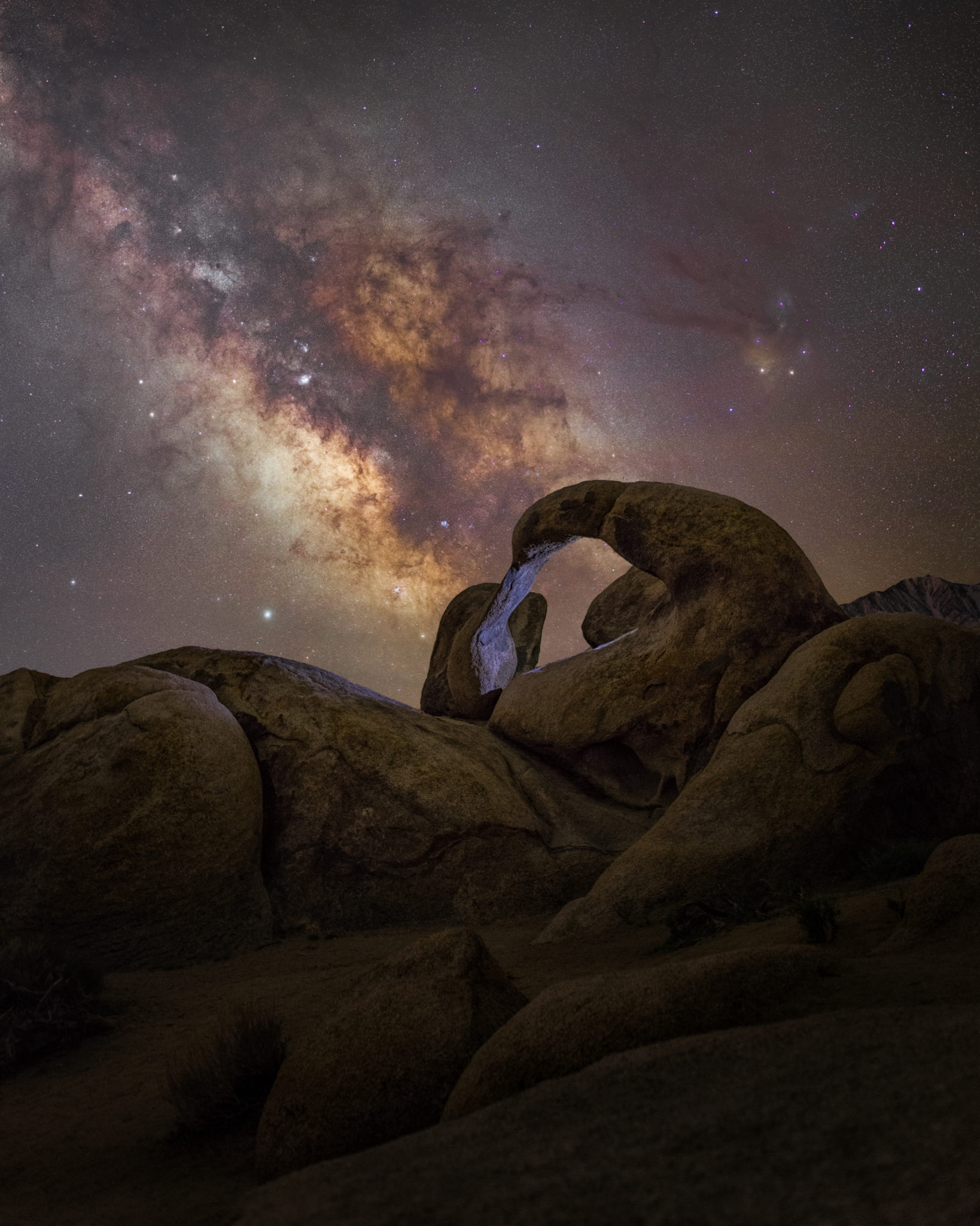How Photographer Steven Magner Uses a Lens Filter to Get a Special Effect in the Night Sky