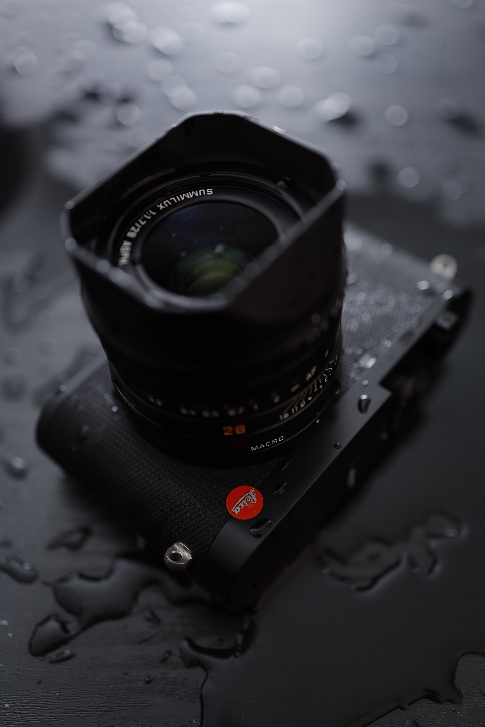 Chris Gampat The Phoblographer Leica Q2 product images 8