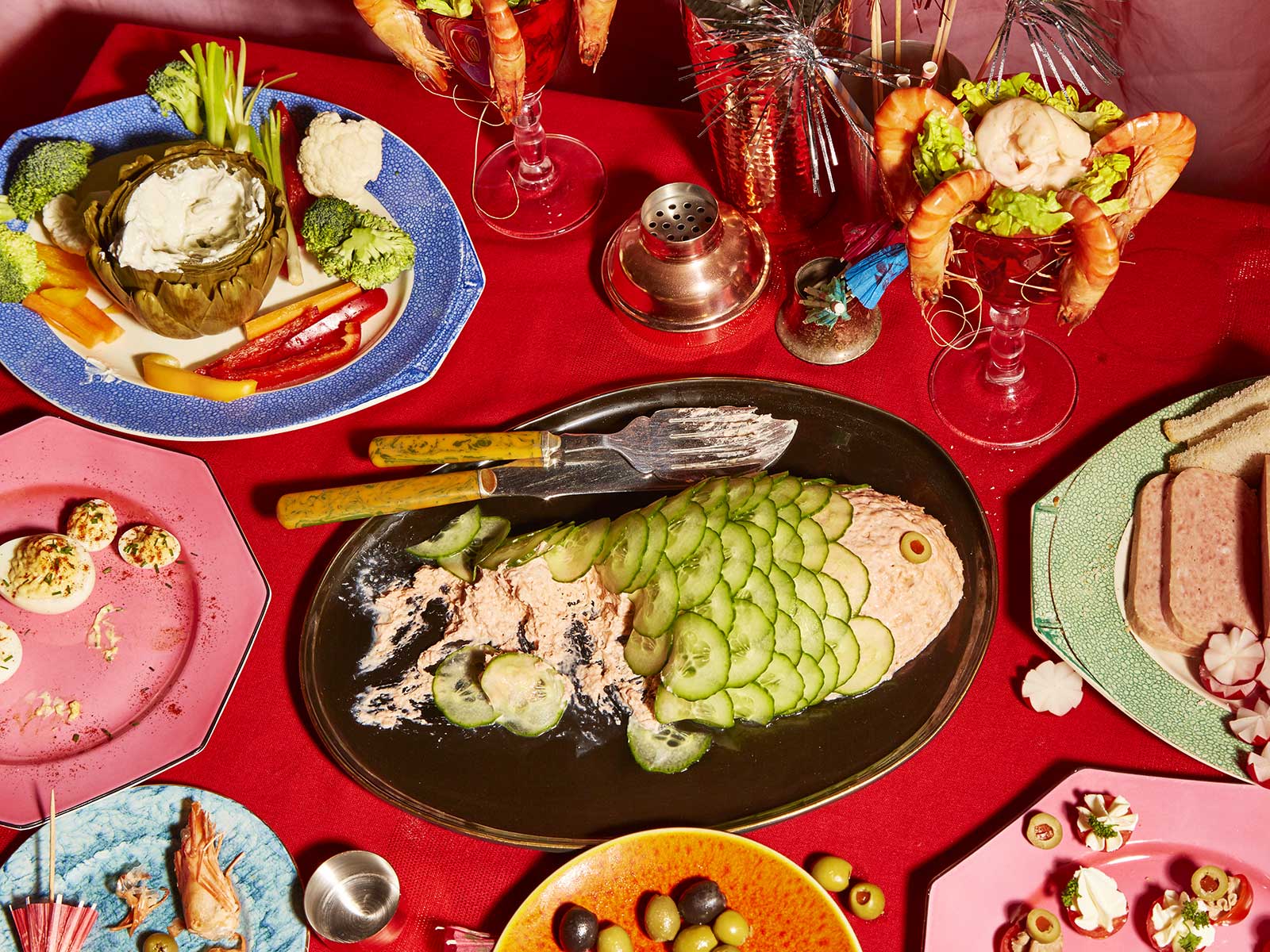 Graceland: Food Photography Inspired by Elvis and Priscilla’s Fantasy Wedding Buffet