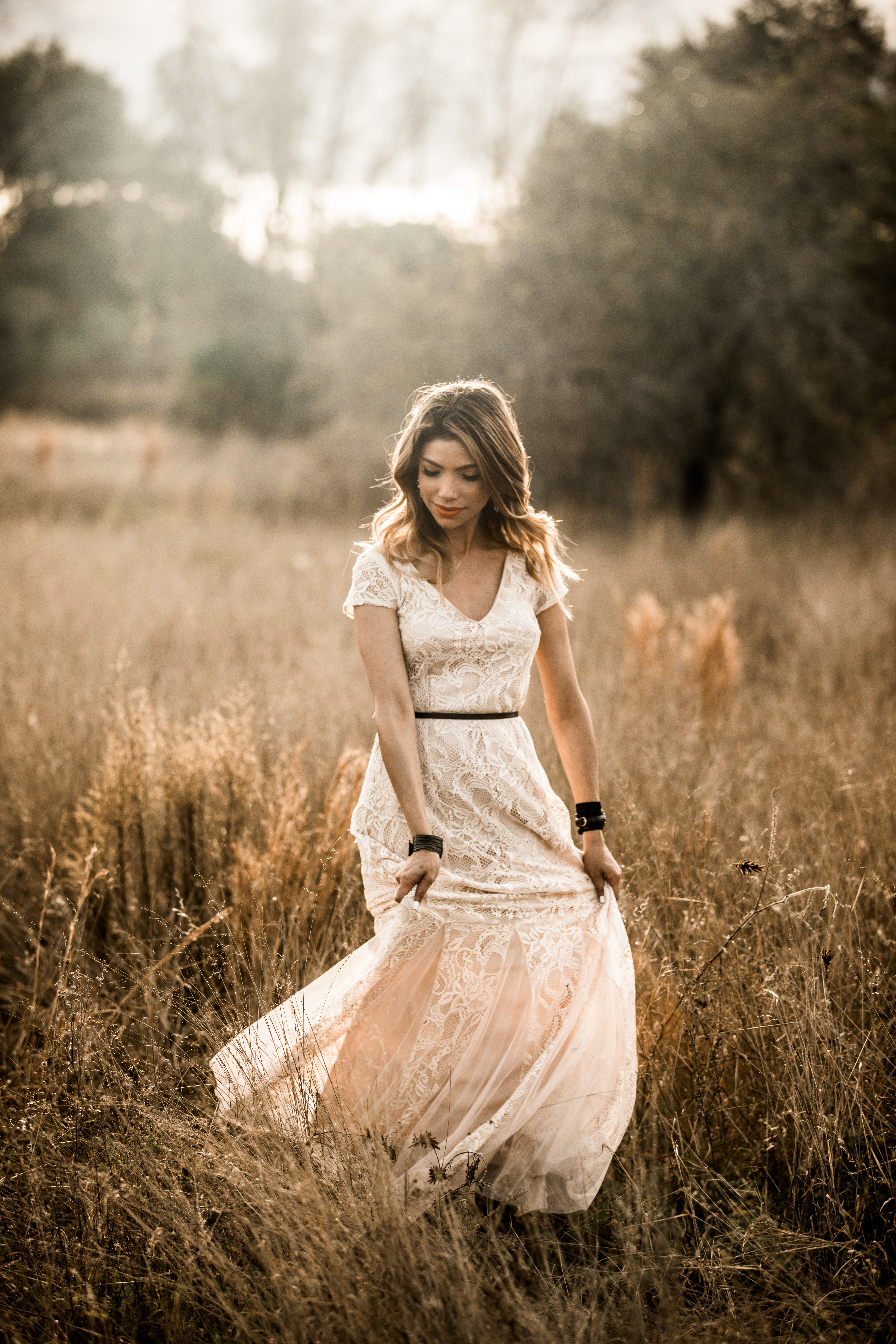 How to Shoot Natural Light Portraits in Flower Fields (And Posing People!)