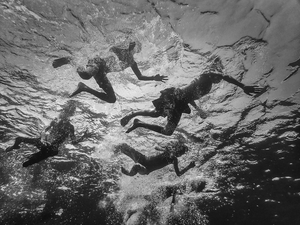 Hengki Koentjoro Captures the Underwater Frolic of the Boys of Alor Island