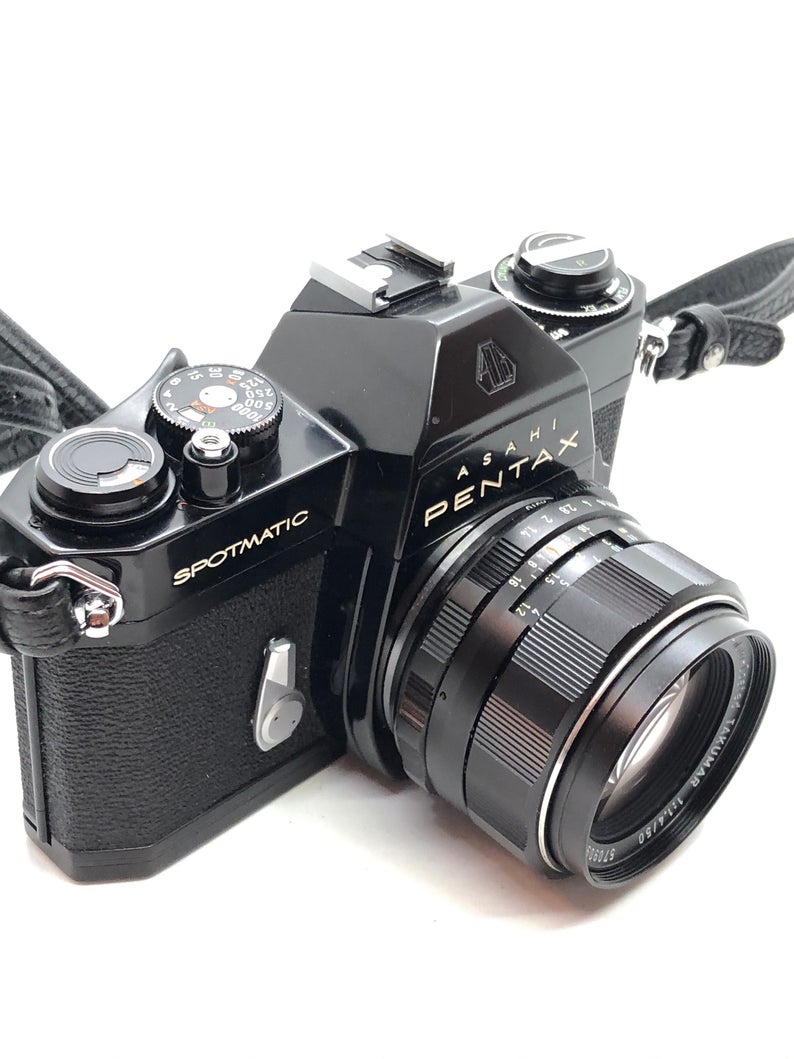 This Black Pentax Spotmatic II Is in Almost Mint Condition