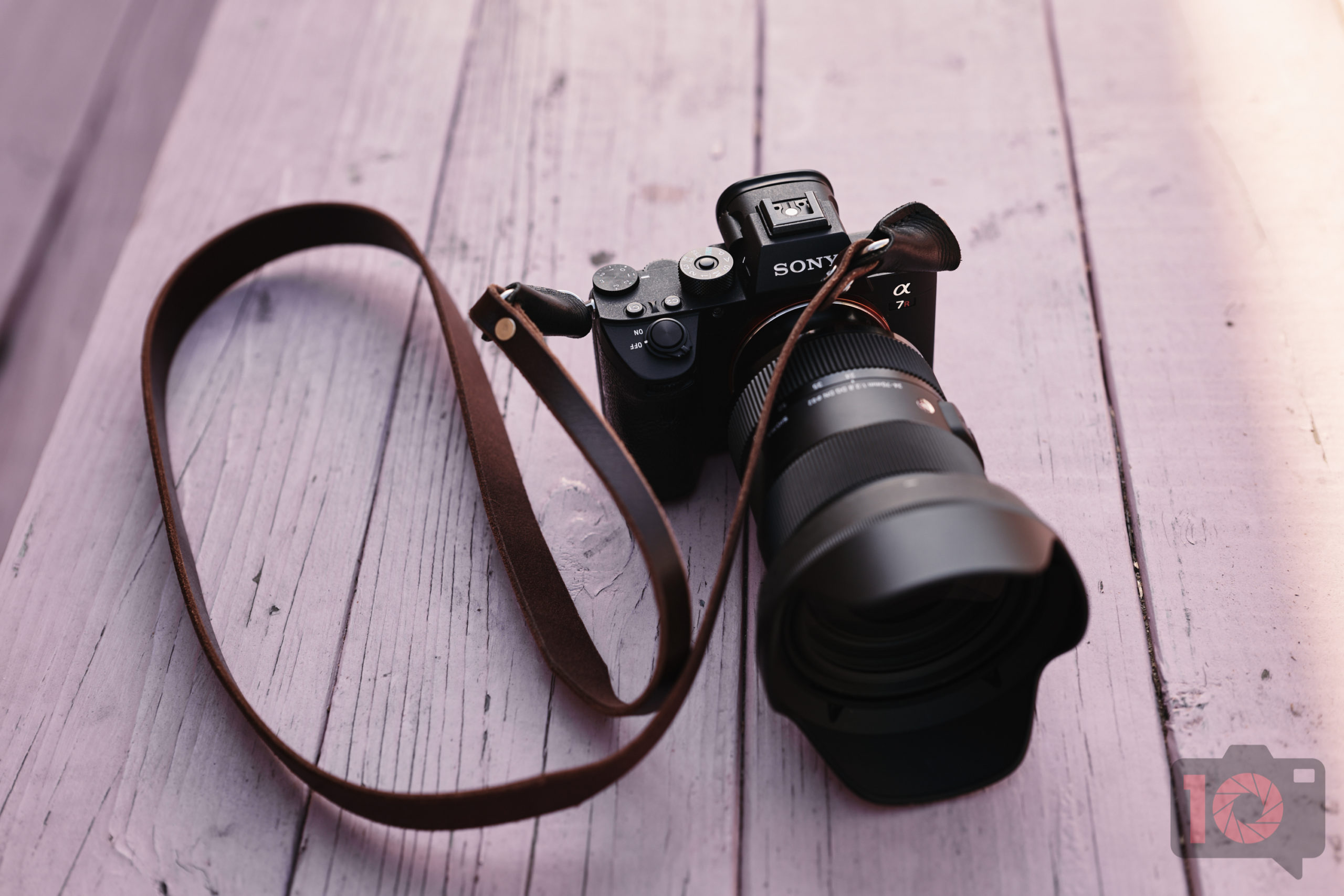 Chris Gampat The Phoblographer Holdfast Gear Classic Strap review product images 2.81-640s160