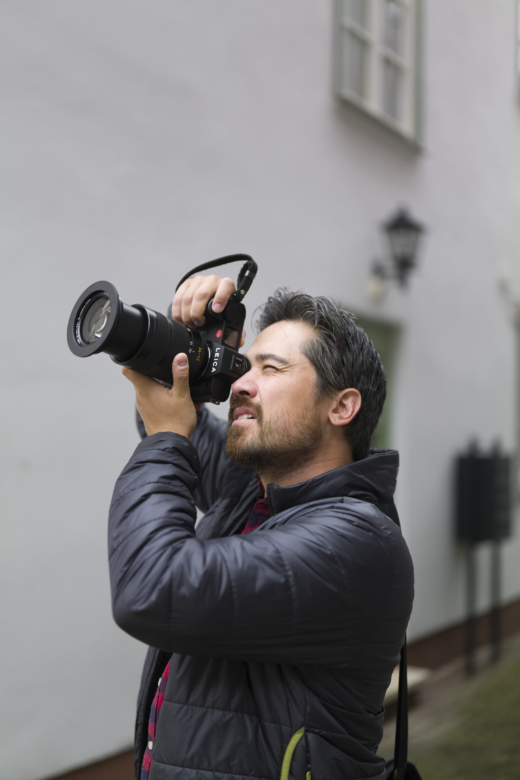 Chris Gampat The Phoblographer Leica 50mm f1.4 Summilux L Mount review Leica SL2 1.41-2000s400 1