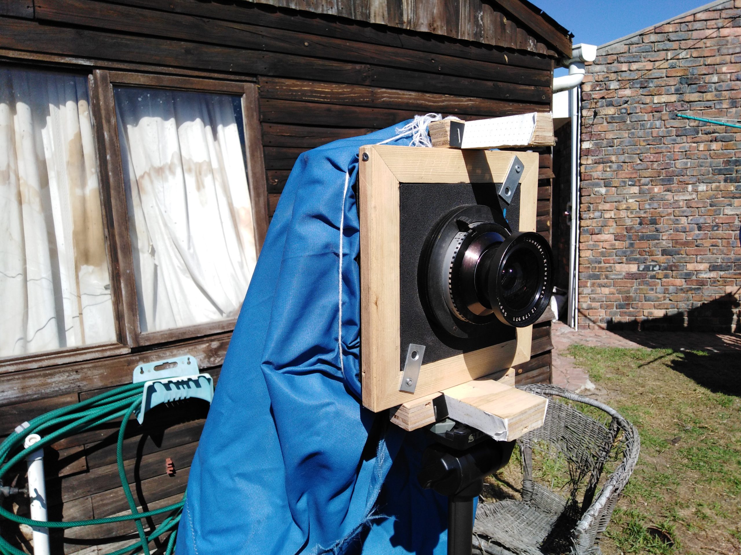 He Made His Own Large Format Camera and Old School Flash Powder
