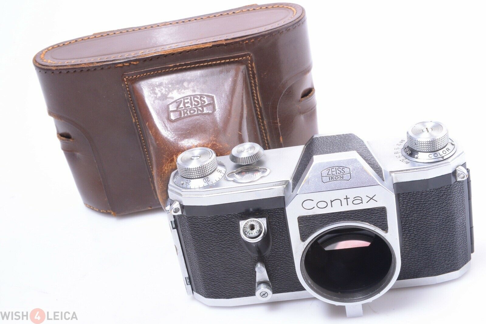 The Four Best Vintage Contax Cameras That Won’t Break the Bank