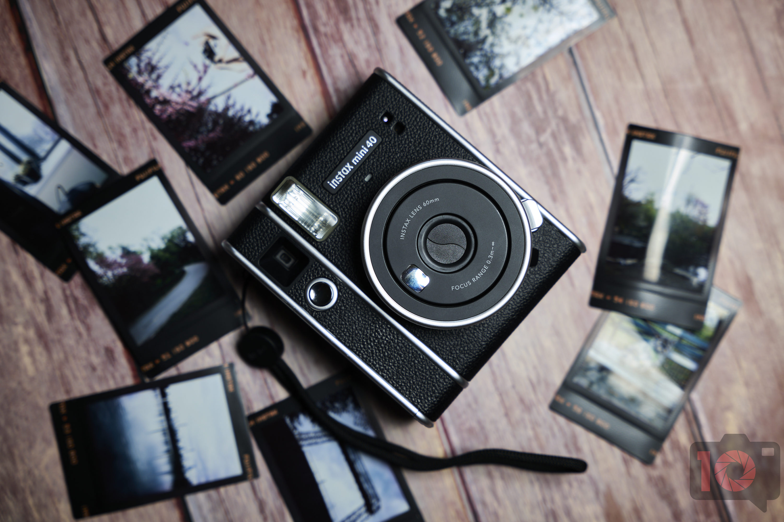 Chris Gampat The Phoblographer Fujifilm Instax Mini 40 review product images 2.81-100s200 11