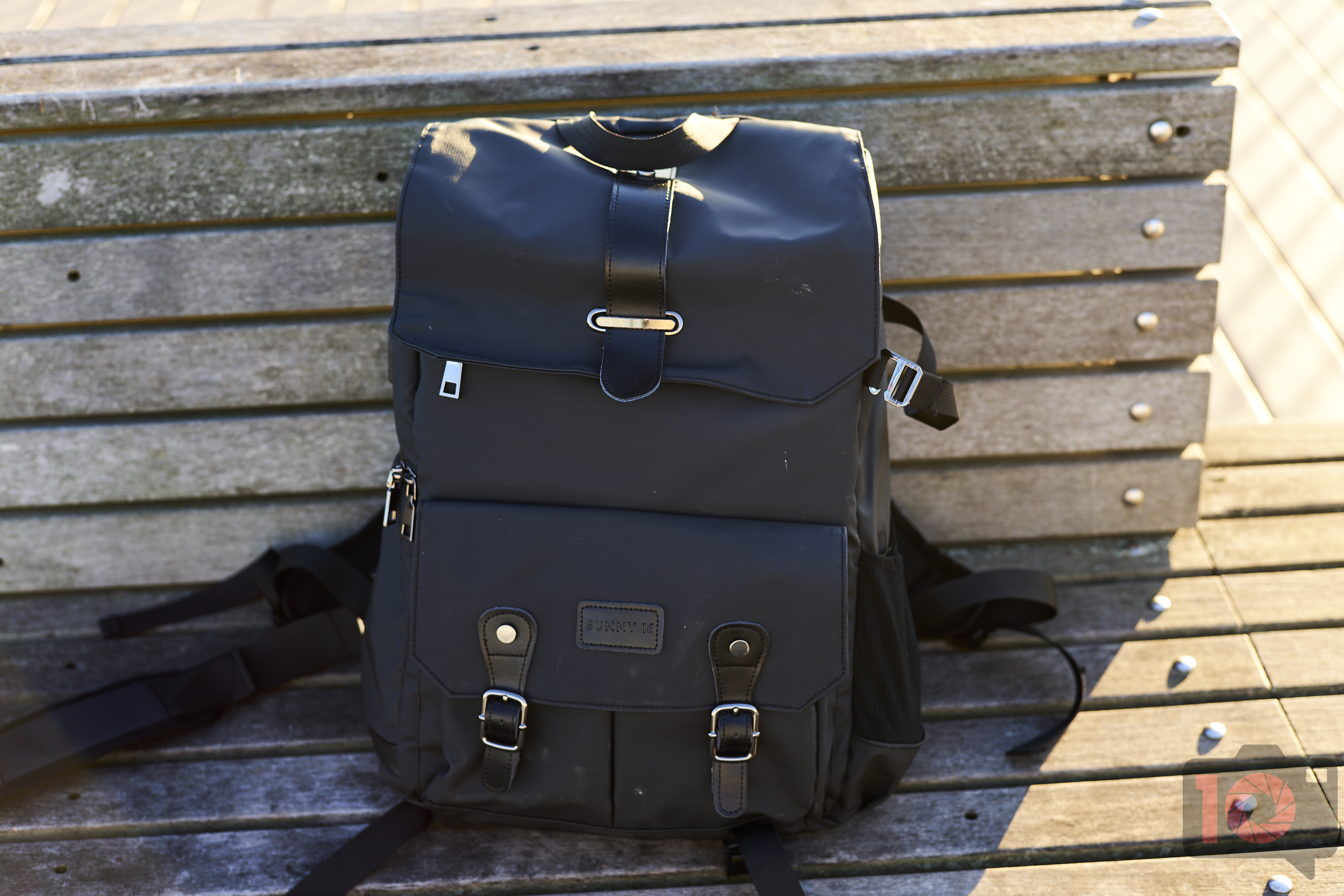 Chris Gampat The Phoblographer Sunny 16 Voyager Backpack Review product images 3.41-250s400