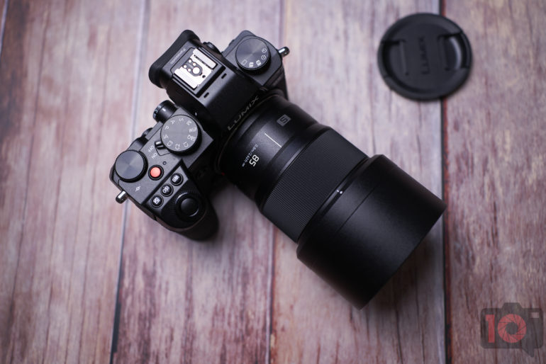 Chris Gampat The Phoblographer Panasonic 85mm f1.8 Review product images 2.81 200s200 1