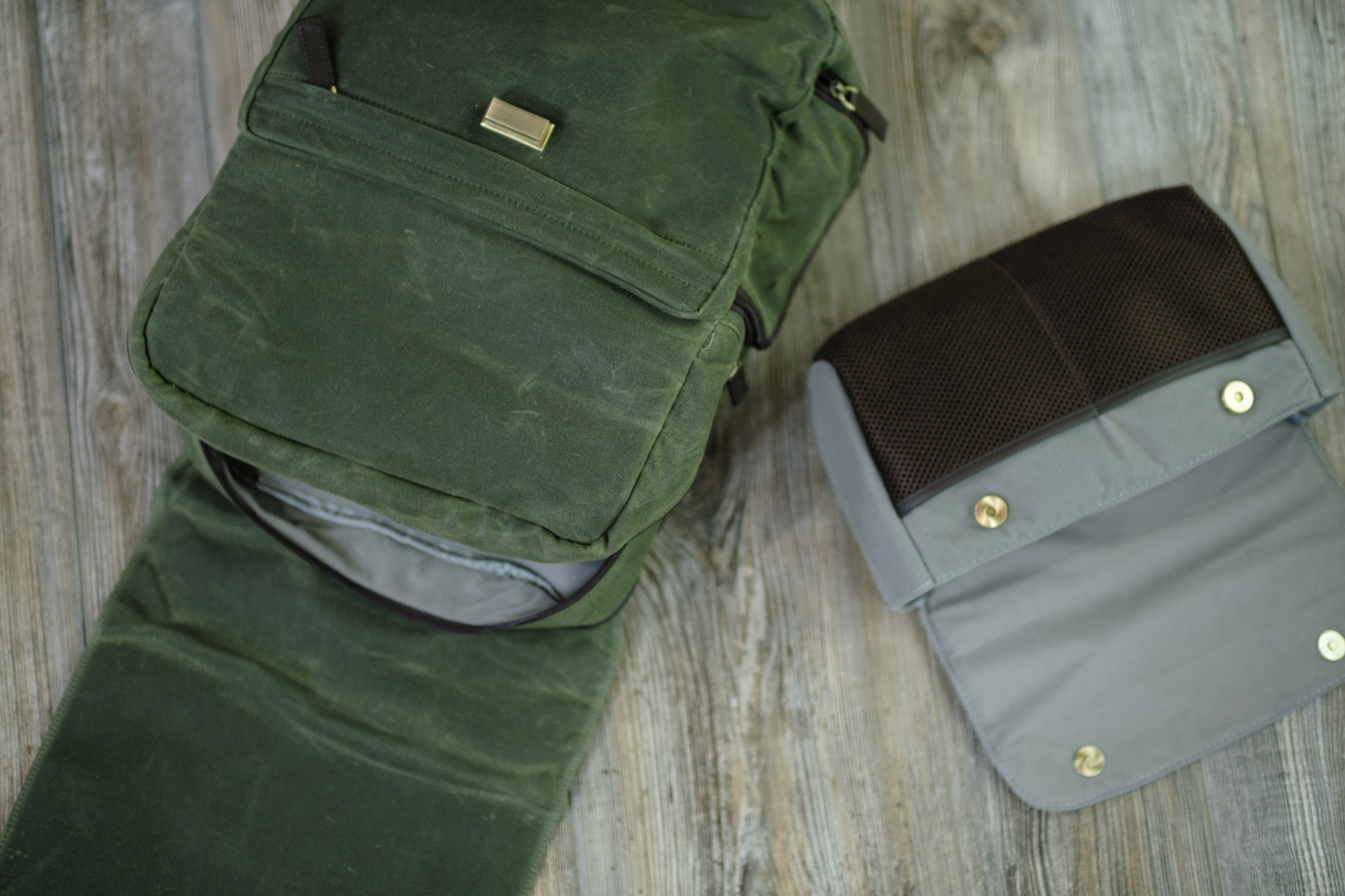 Beautiful and Ambidextrous: Jo Totes Bellbrook Backpack Review