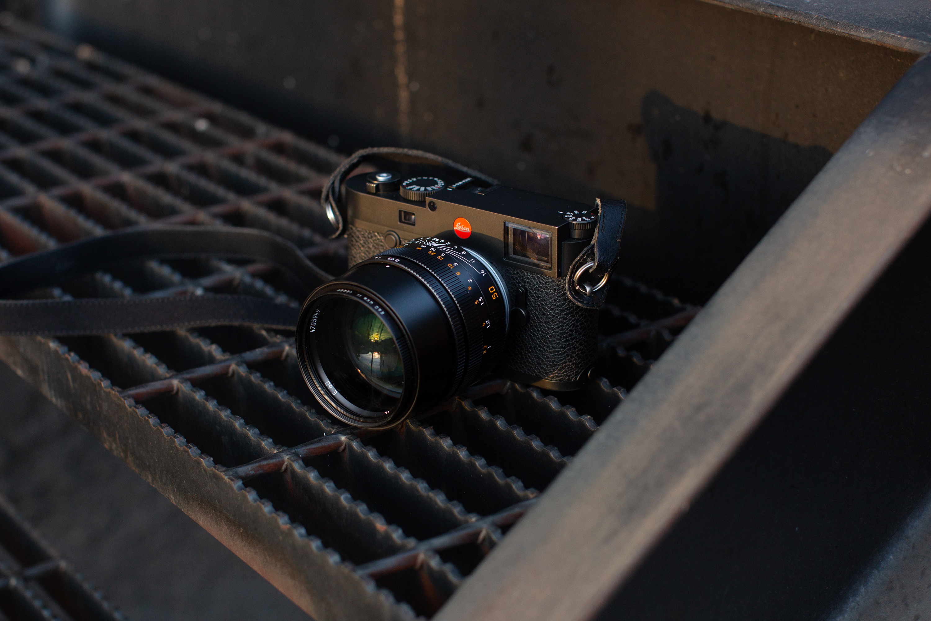 It’s Stunning! Leica 50mm F0.95 Noctilux Review