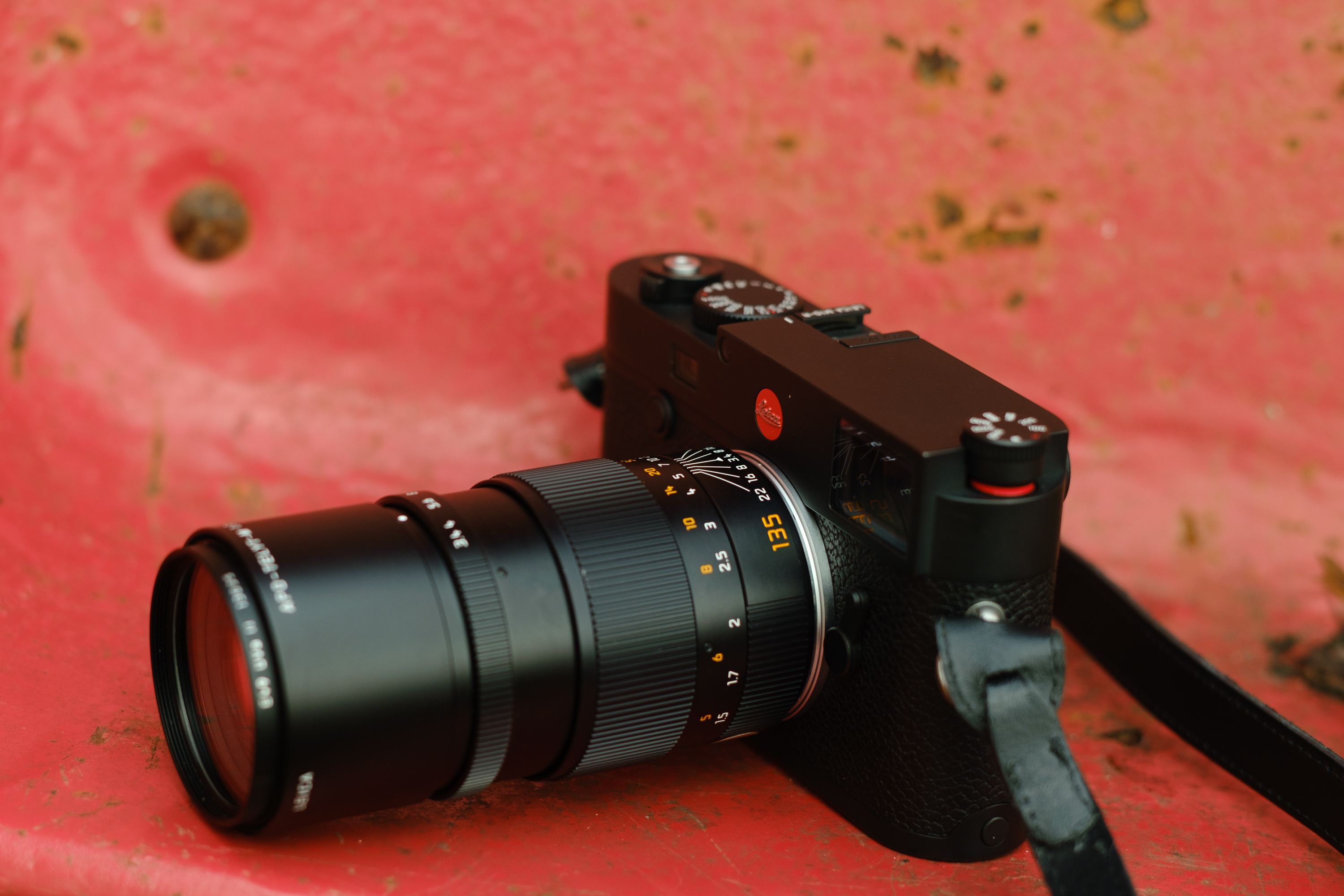 Onmiddellijk Geaccepteerd Rode datum Beautifully Made Luxury Telephoto: Leica M 135mm F3.4 Review