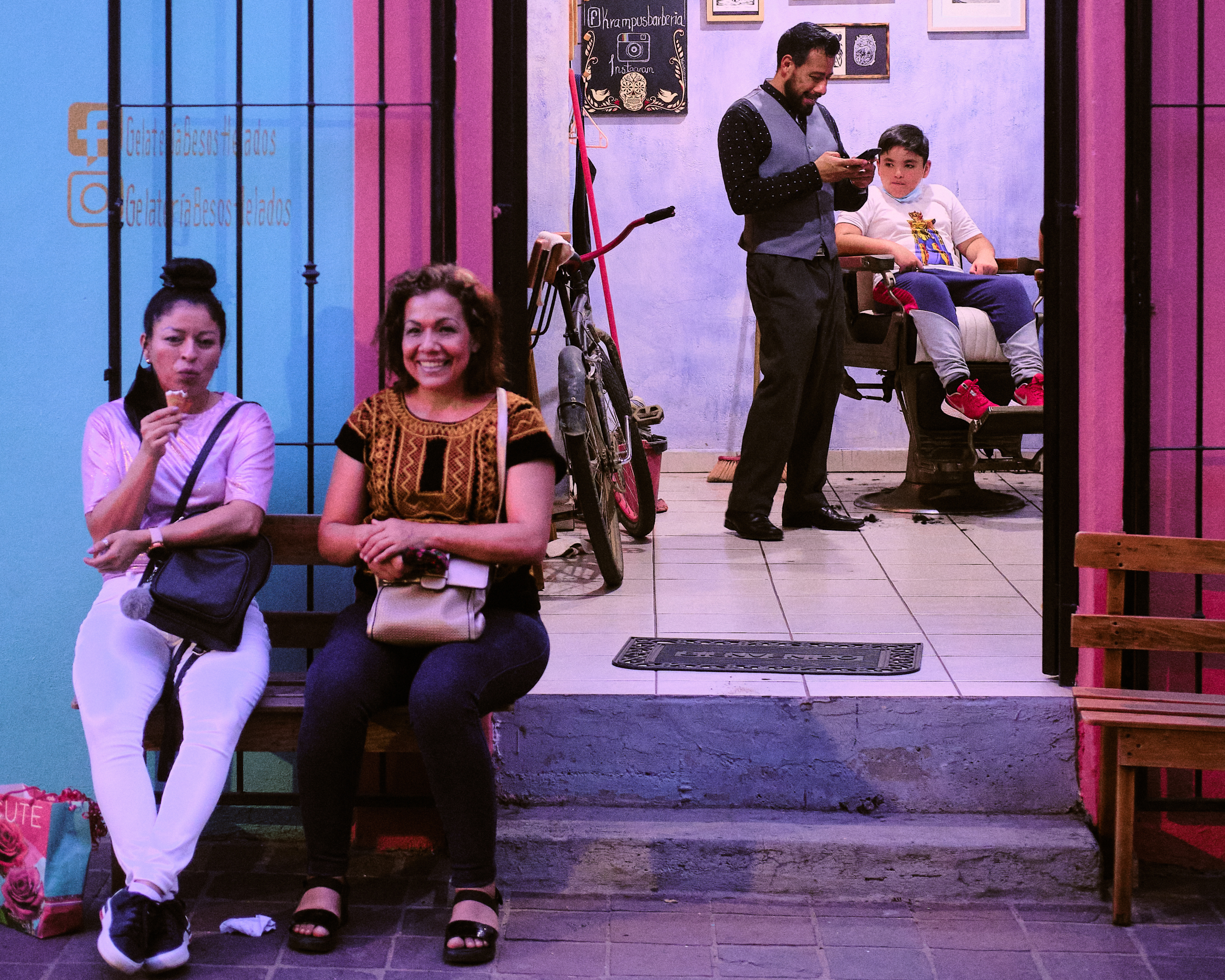 5 Awesome Places for Street Photography in Latin America