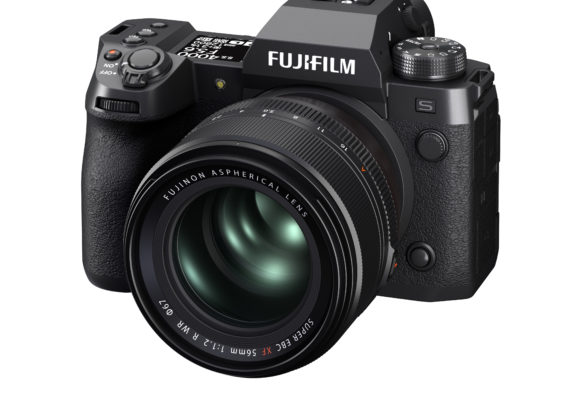 16780028_PT07_Image_XF56mmF1.2 R WR__diangonal_X-H2S