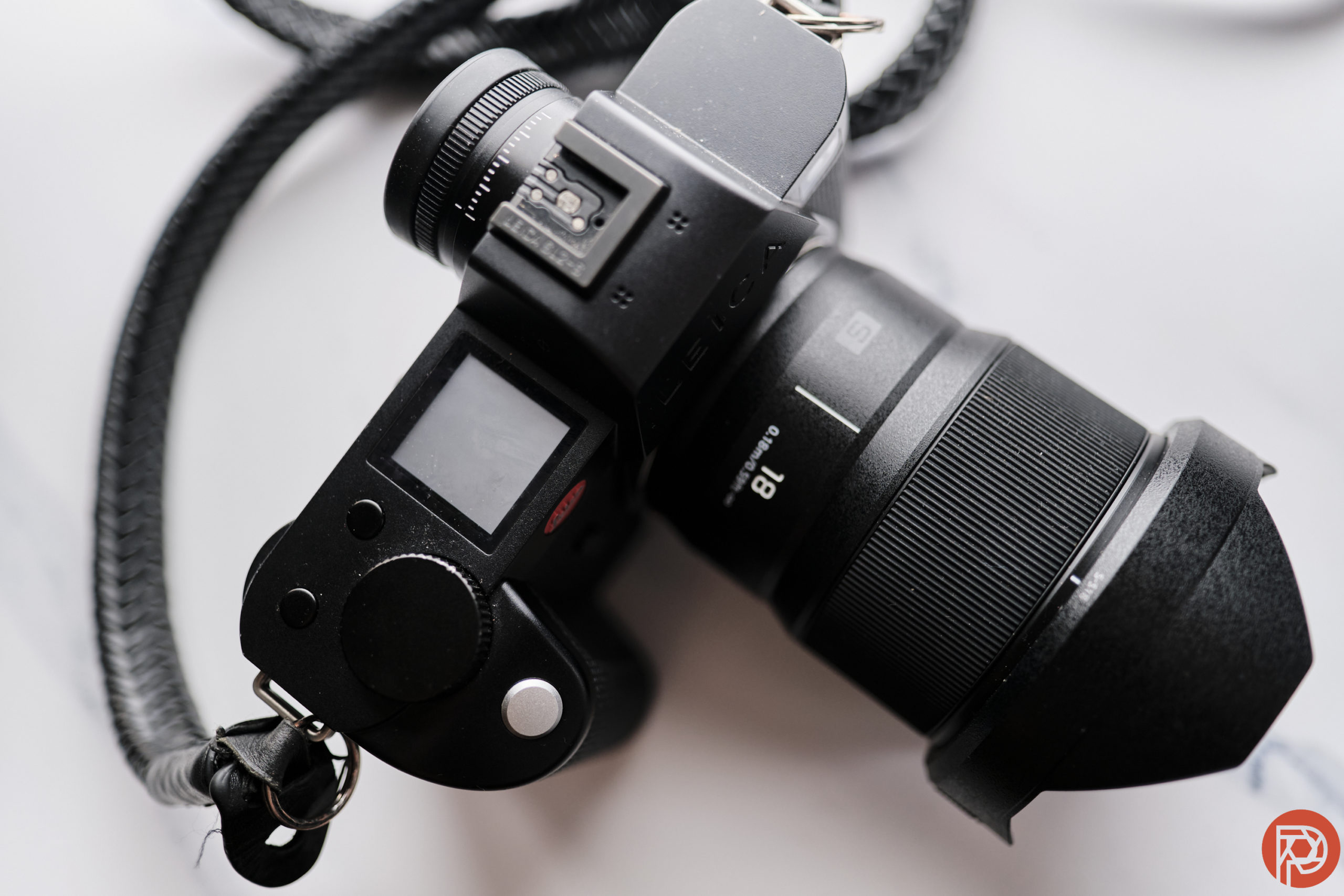 Chris Gampat The Phoblographer Panasonic 18mm f1.8 product images review 1.41-280s400