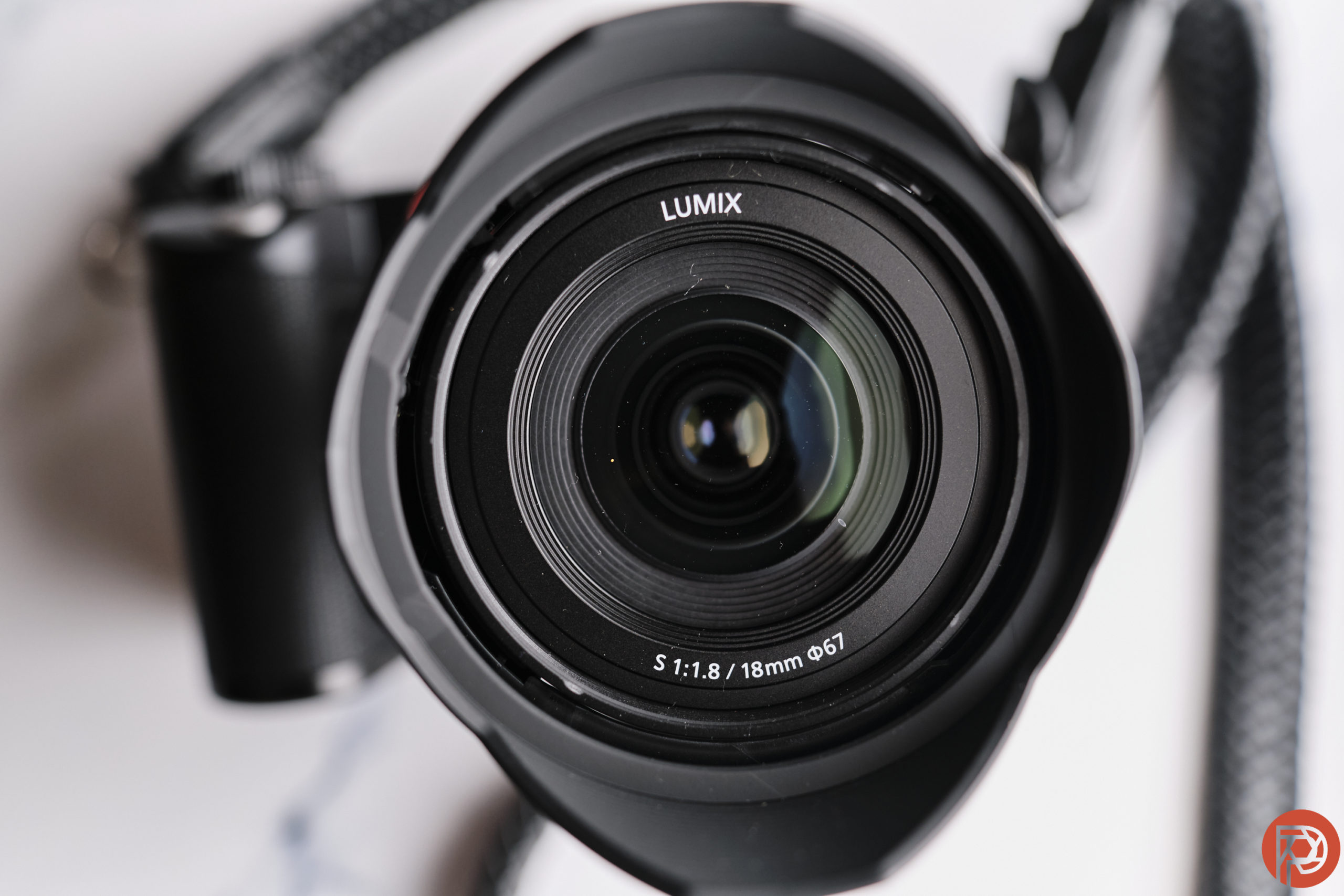 Chris Gampat The Phoblographer Panasonic 18mm f1.8 product images review 21-160s400 2