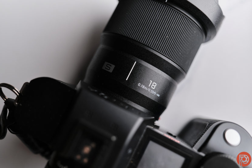 Want a Lightweight, Weather Sealed Wide-Angle Lens? Here's a Discounted One! Chris Gampat The Phoblographer Panasonic 18mm f1.8 product images review 21-400s400