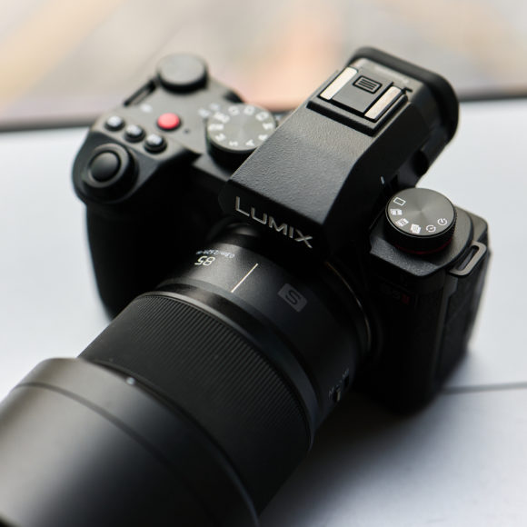 Chris Gampat The Phoblographer Panasonic S5 II first impressions product images 2.81-250s400