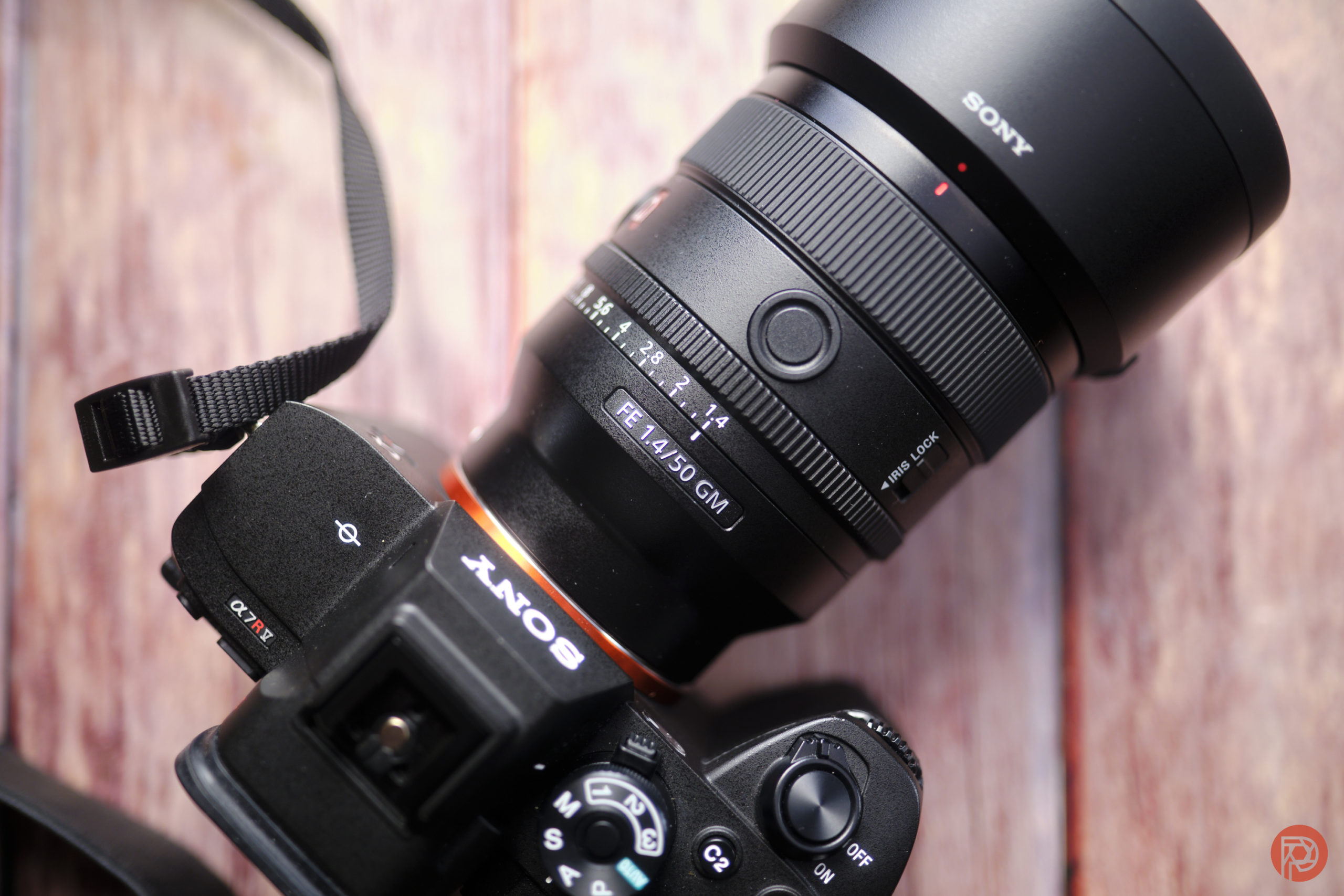 Chris Gampat The Phoblographer Sony 50mm f1.4 G Master Product images 1.41-125s160