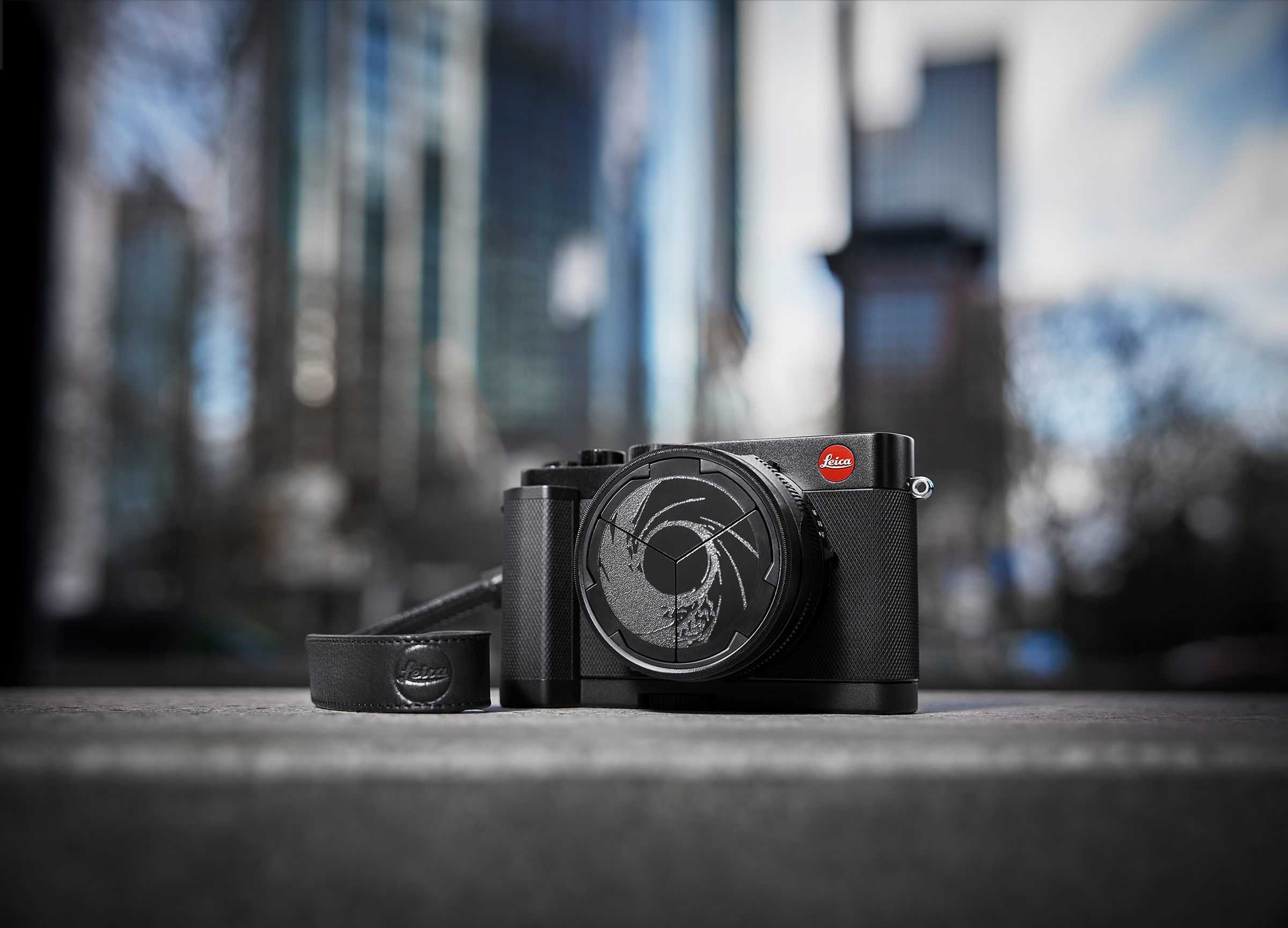 The Leica D-LUX 7 007 Edition Is a Beautiful Ode to James Bond