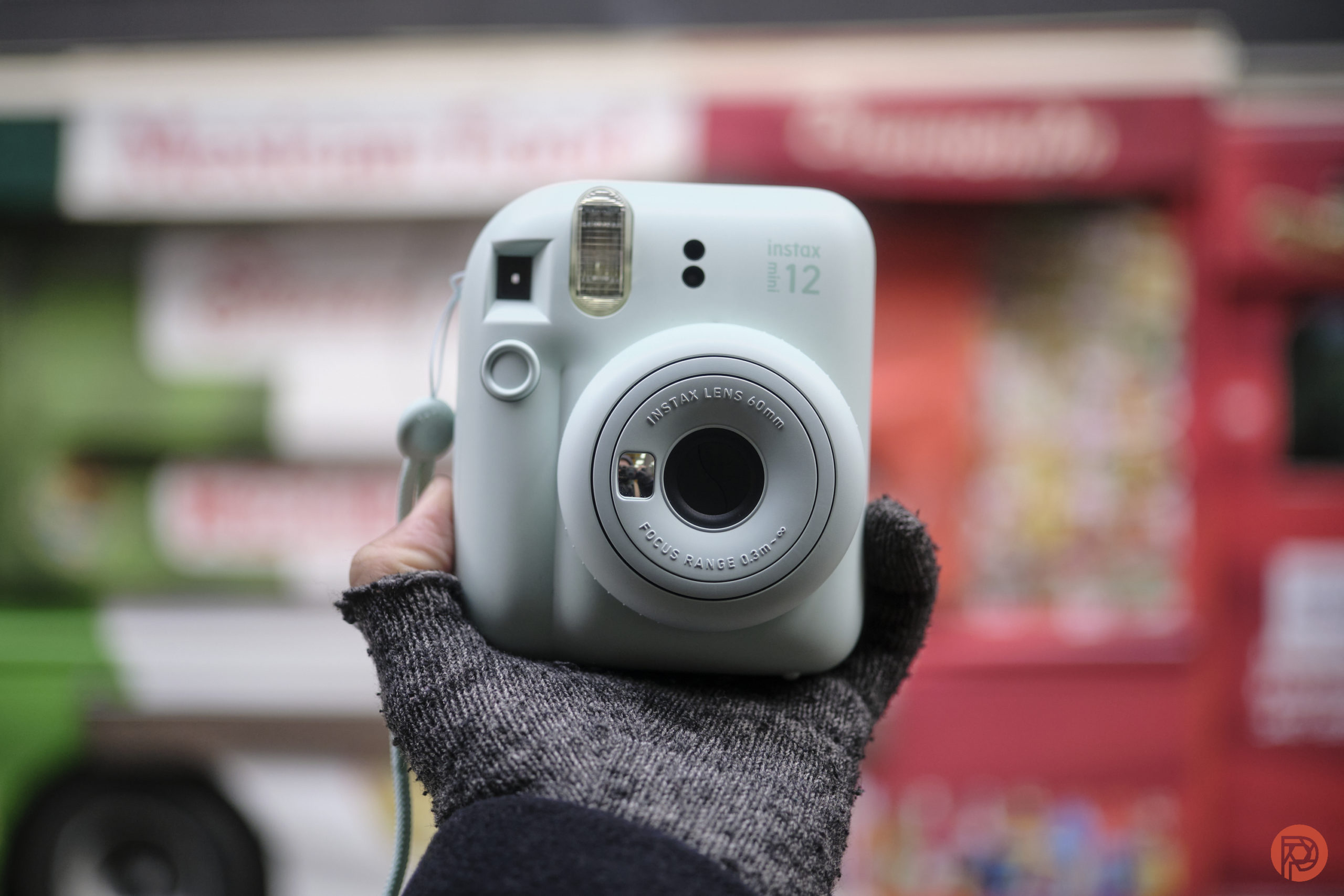 Chris Gampat The Phoblographer Fujifilm Instax Mini 12 review product images 1.41-1000s320
