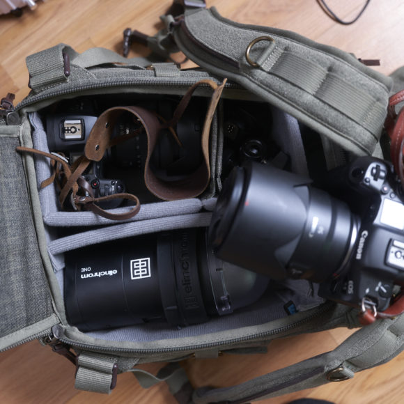 Chris Gampat The Phoblographer Think Tank Retrospective Backpack review Canon product images 21-40s400