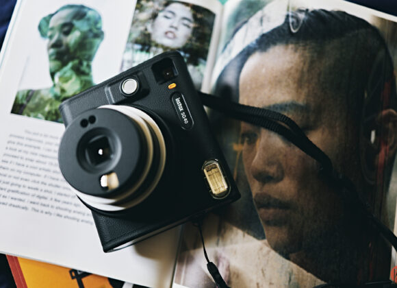 Chris Gampat The Phoblographer Fujifilm SQ40 review product images 21-160s400