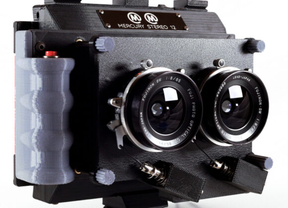 Stereo 12 grip side frontal-web