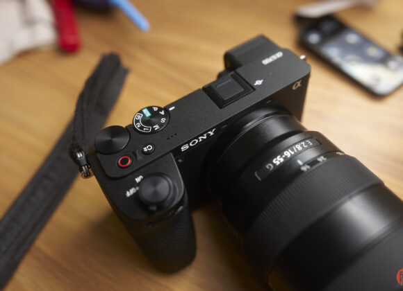 Chris Gampat The Phoblographer Sony a6700 review product images 2.81-250s200 2